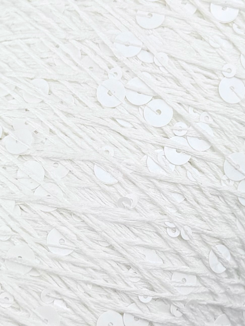 Art. Brillante 260 m / 100 g – Baumwolle mit Maxi-Pailletten col. Weiss